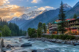 Travellers enjoying mountain views on a Himachal Pradesh tour package with India's best travel agency Roameaze.